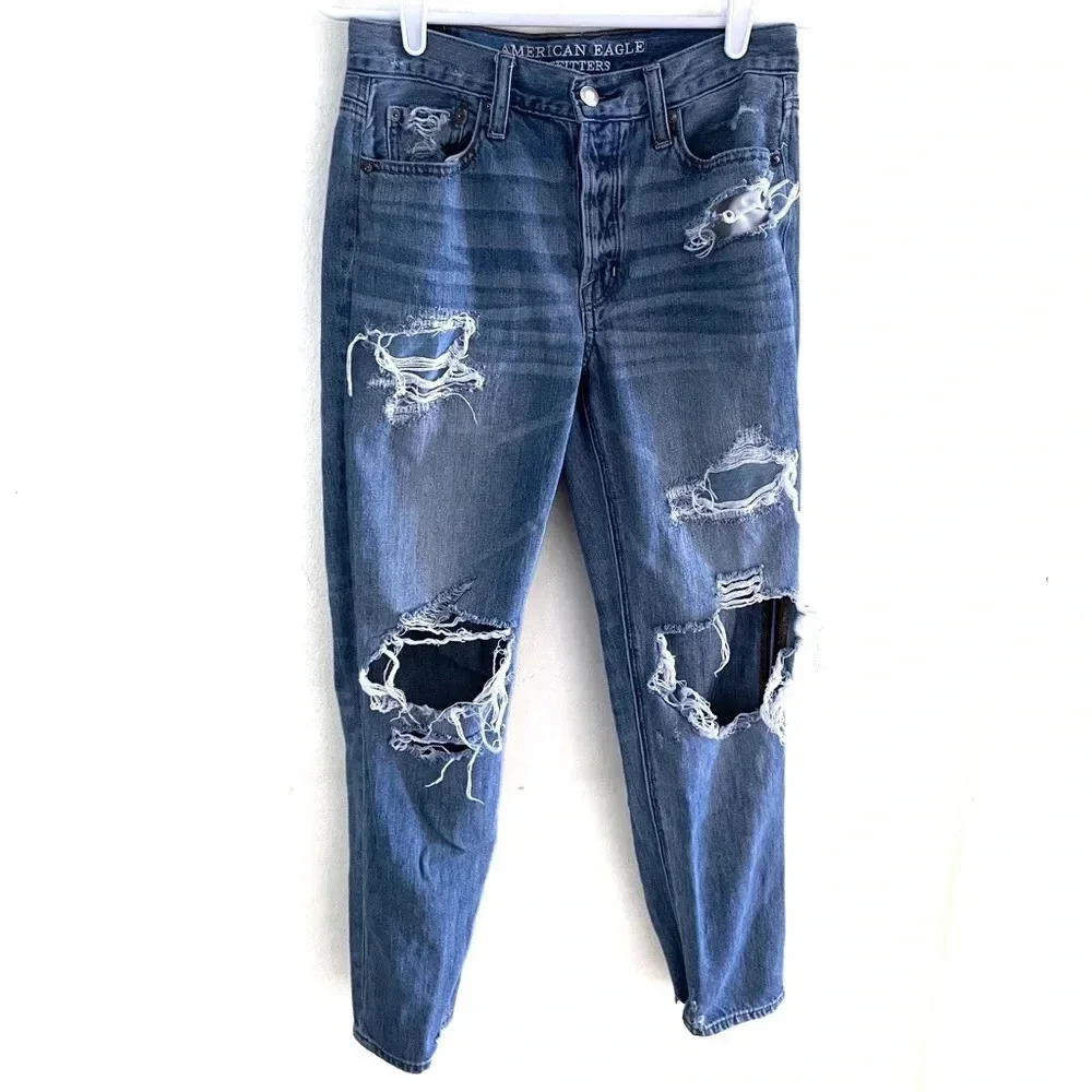 LAST CALL American Eagle Vintage Hi-Rise Jeans Size 4 Distressed Destroyed